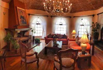 Home For Sale in Tlajomulco De Zuniga, Mexico