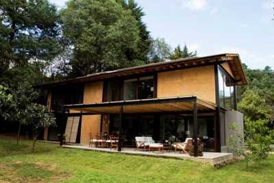 Home For Sale in Valle De Bravo, Mexico