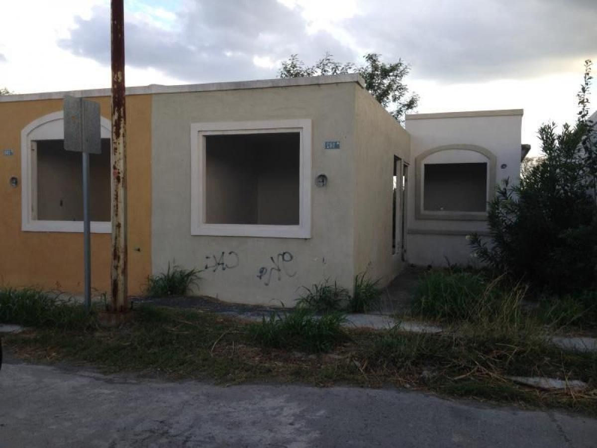 Picture of Home For Sale in Cadereyta Jimenez, Nuevo Leon, Mexico