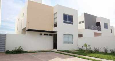 Home For Sale in Conkal, Mexico