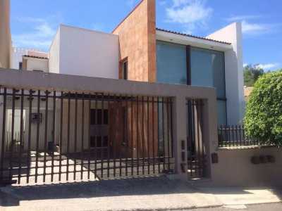 Home For Sale in Queretaro, Mexico