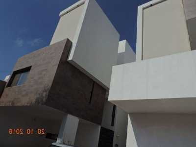 Apartment For Sale in