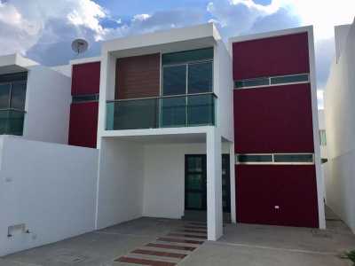 Home For Sale in Nacajuca, Mexico