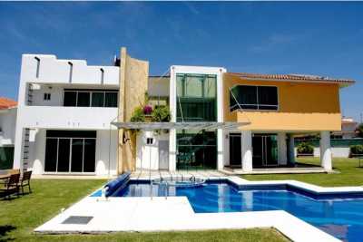Home For Sale in Atlatlahucan, Mexico