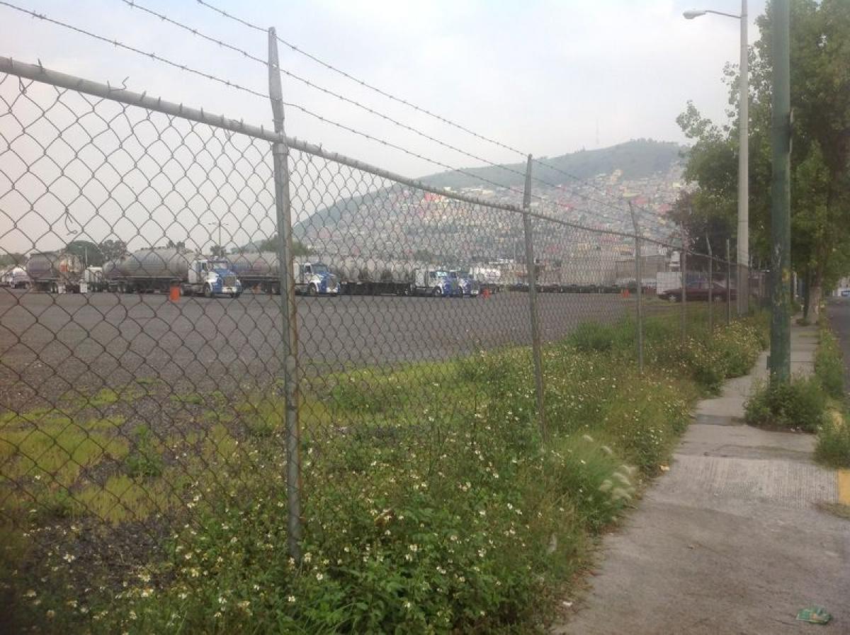 Picture of Residential Land For Sale in Tlalnepantla De Baz, Mexico, Mexico
