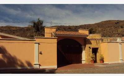 Home For Sale in Ixtlan Del Rio, Mexico