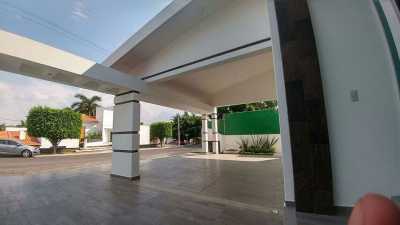Home For Sale in Atlatlahucan, Mexico