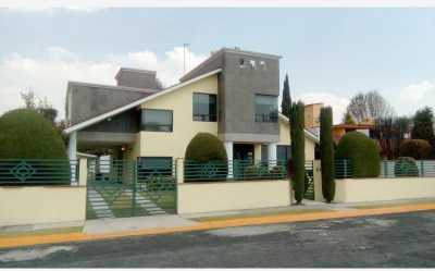 Home For Sale in Metepec, Mexico