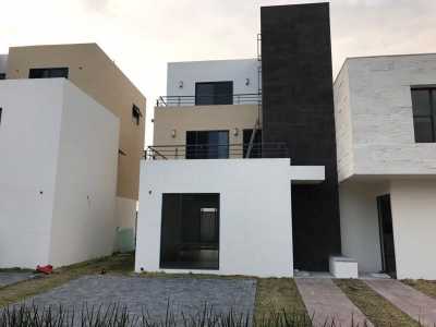 Home For Sale in Calimaya, Mexico