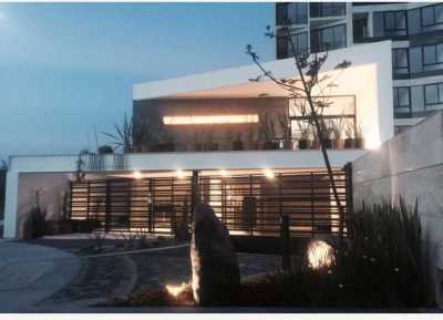 Apartment For Sale in El Marques, Mexico