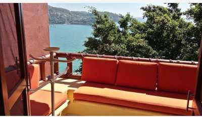 Home For Sale in Zihuatanejo De Azueta, Mexico