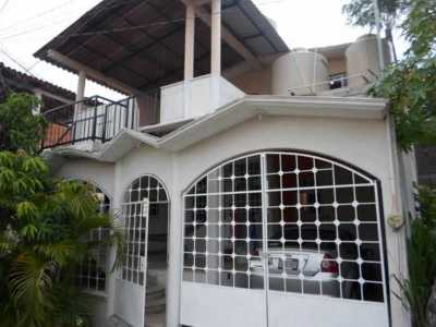 Home For Sale in Zihuatanejo De Azueta, Mexico