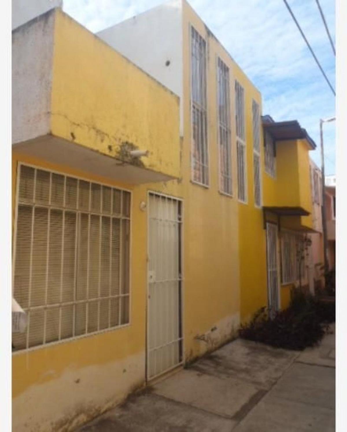 Picture of Home For Sale in Zihuatanejo De Azueta, Guerrero, Mexico