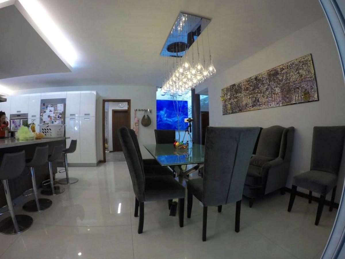 Picture of Home For Sale in Jalisco, Jalisco, Mexico