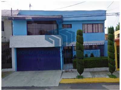Home For Sale in Naucalpan De Juarez, Mexico