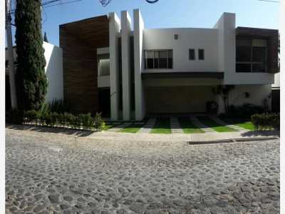 Home For Sale in Cuernavaca, Mexico