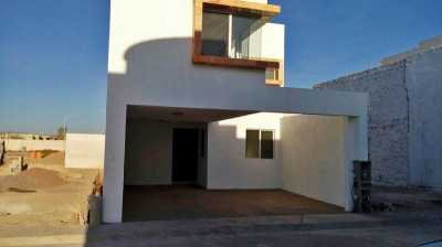 Home For Sale in San Luis Potosi, Mexico