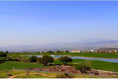 Apartment For Sale in El Marques, Mexico