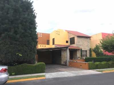 Home For Sale in Metepec, Mexico