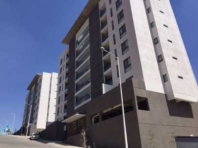 Apartment For Sale in San Pedro Tlaquepaque, Mexico