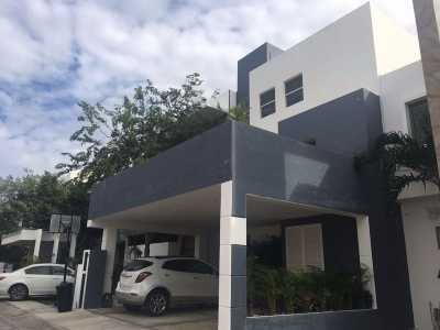 Home For Sale in Benito Juarez, Mexico