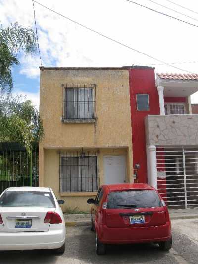 Home For Sale in San Pedro Tlaquepaque, Mexico