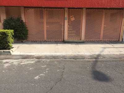 Home For Sale in Tlalpan, Mexico