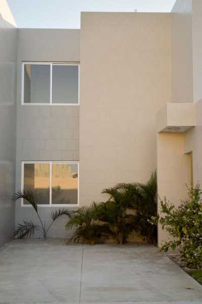 Home For Sale in Othon P. Blanco, Mexico