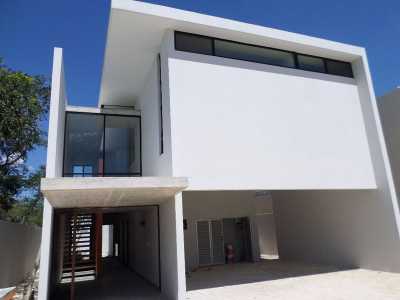 Home For Sale in Merida, Mexico