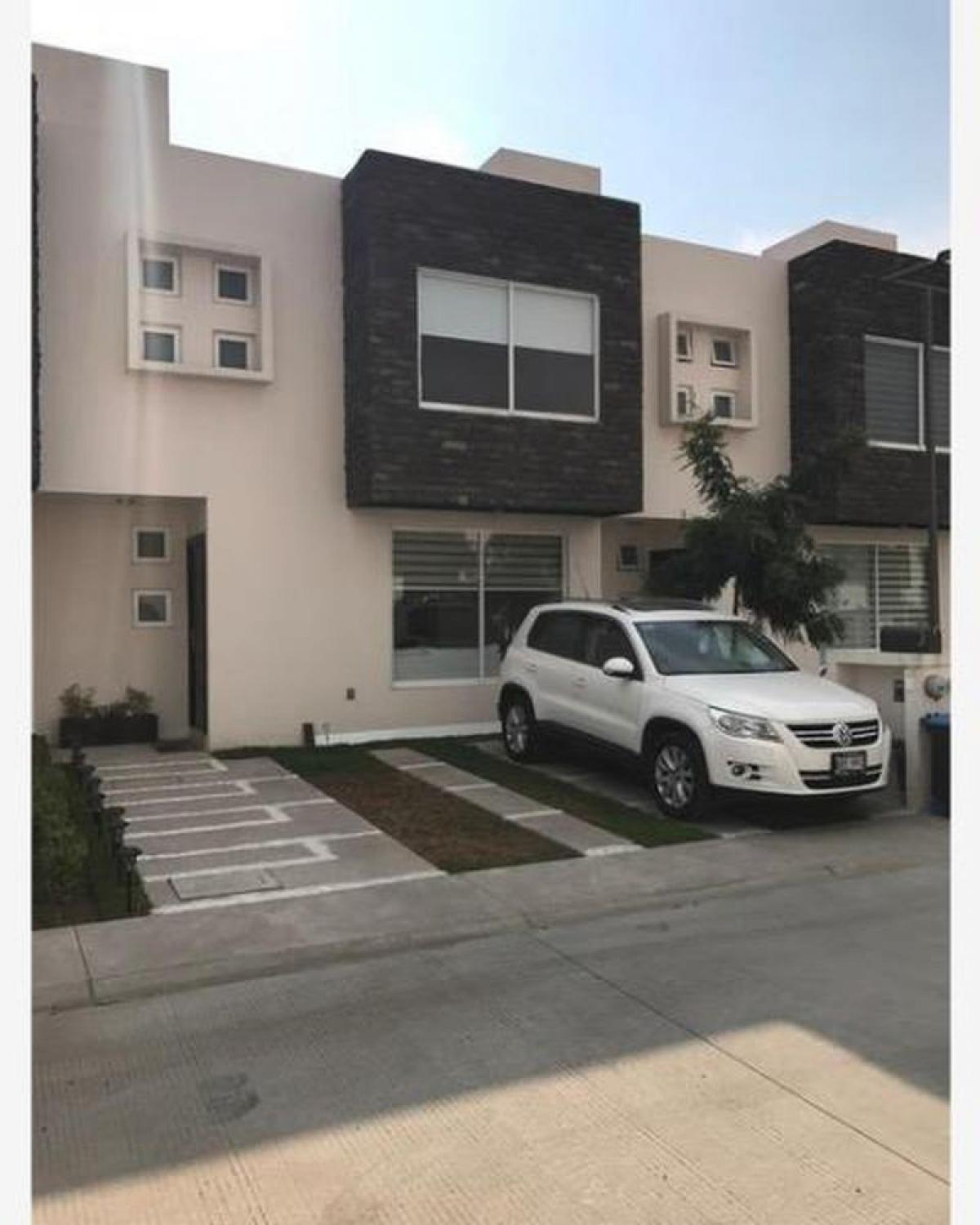 Picture of Home For Sale in San Mateo Atenco, Mexico, Mexico