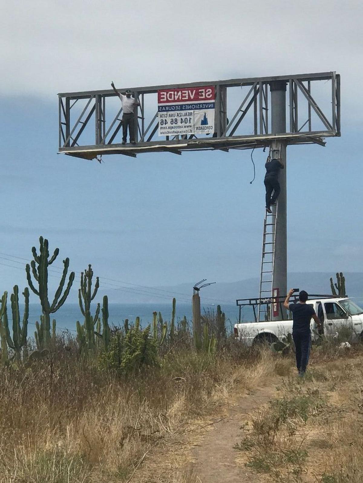 Picture of Residential Land For Sale in Baja California, Baja California, Mexico