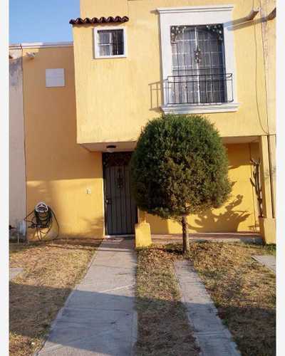 Home For Sale in Tlajomulco De Zuniga, Mexico