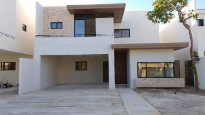 Home For Sale in Merida, Mexico