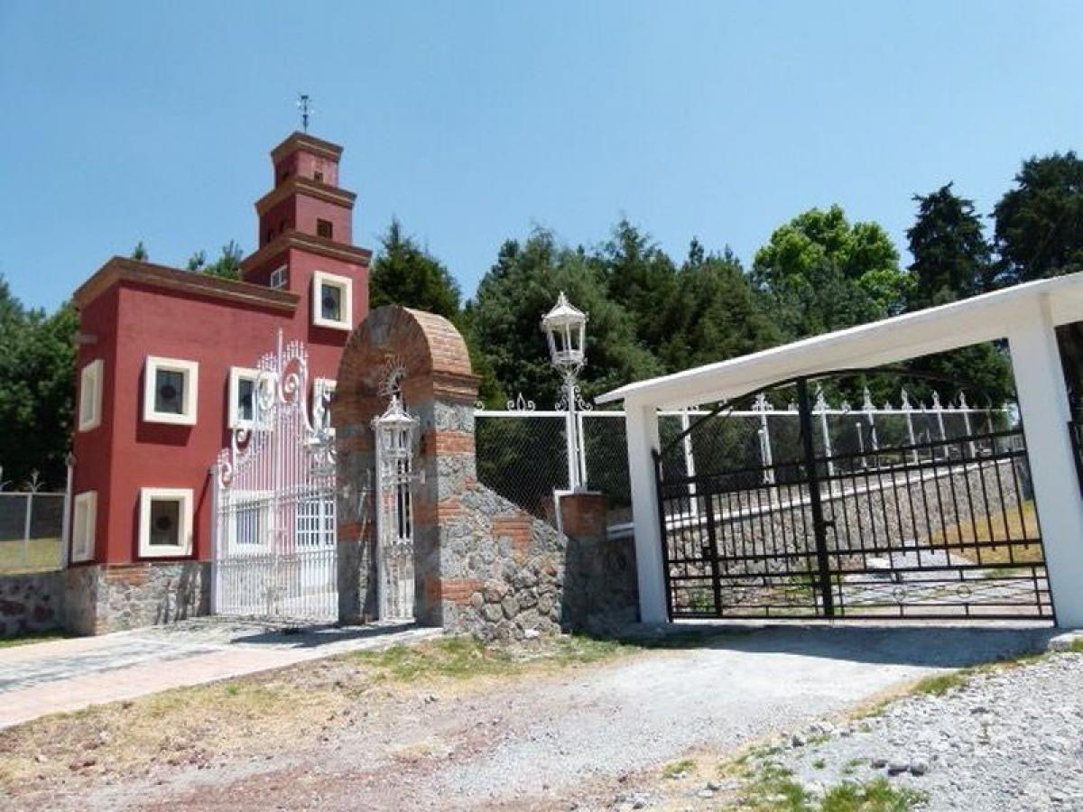 Picture of Apartment Building For Sale in Villa Victoria, Mexico, Mexico