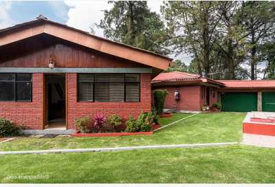 Home For Sale in Huitzilac, Mexico