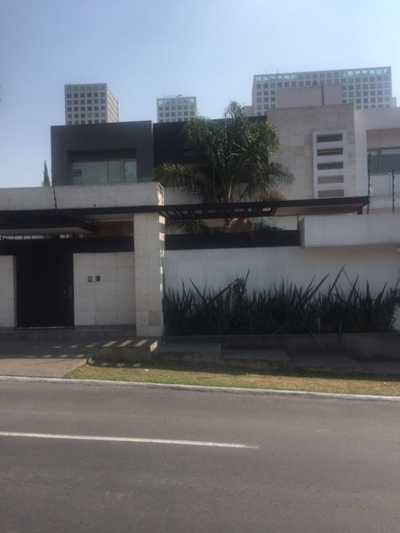 Home For Sale in Cuajimalpa De Morelos, Mexico