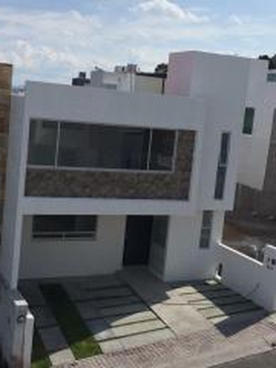 Home For Sale in Queretaro, Mexico