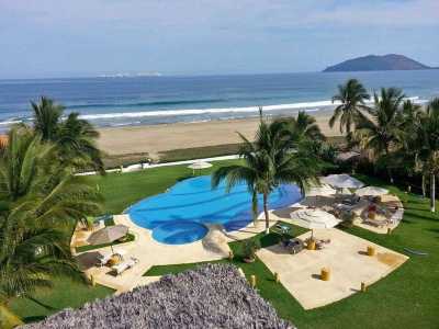 Home For Sale in Petatlan, Mexico