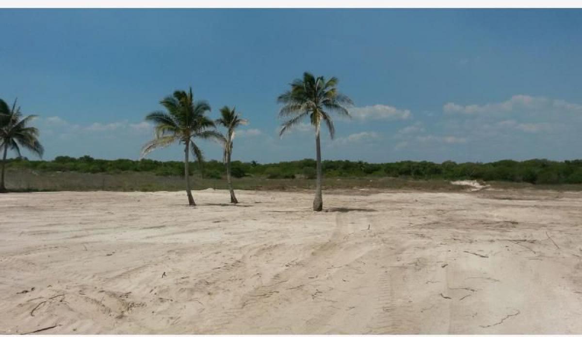 Picture of Residential Land For Sale in Carmen, Campeche, Mexico