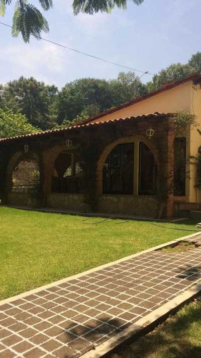 Home For Sale in Almoloya De Alquisiras, Mexico