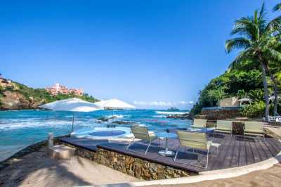 Other Commercial For Sale in Zihuatanejo De Azueta, Mexico