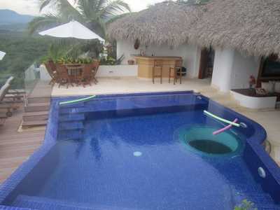 Other Commercial For Sale in Zihuatanejo De Azueta, Mexico