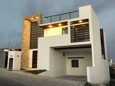 Other Commercial For Sale in El Marques, Mexico