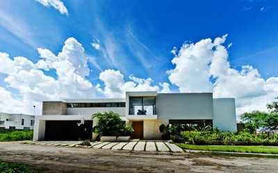 Other Commercial For Sale in Merida, Mexico