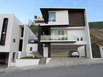 Other Commercial For Sale in Santiago, Mexico