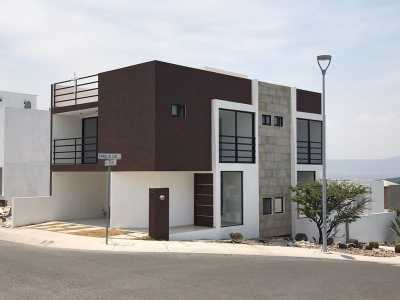 Other Commercial For Sale in El Marques, Mexico