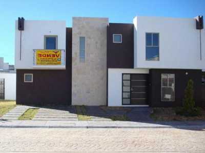 Home For Sale in Atotonilco De Tula, Mexico