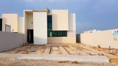 Home For Sale in Merida, Mexico