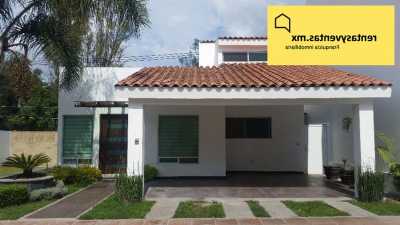 Home For Sale in Tlahuapan, Mexico