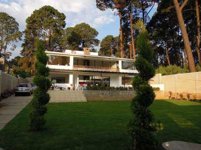 Other Commercial For Sale in Valle De Bravo, Mexico